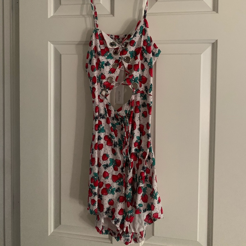 NWT LF Millau strawberry size medium romper